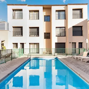 Apartment Castell Beach